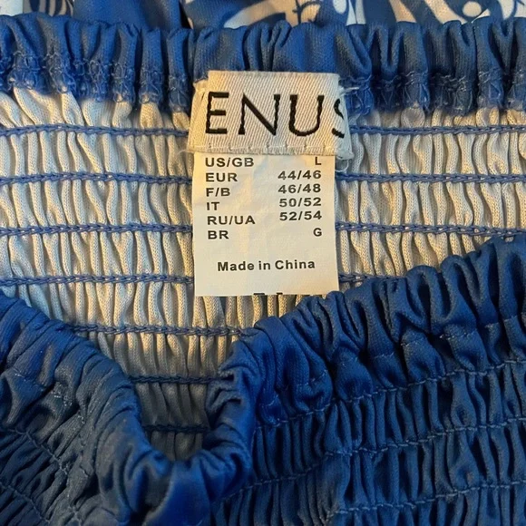 Venus bandeau maxi dress Size large. - Picture 3 of 3